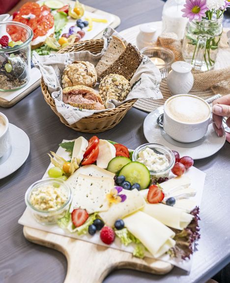 Aufnahme eines Frühstücktisches in dem Landhotel Schaapskroog 