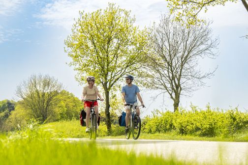 Radfahrende auf dem Mönchsweg
